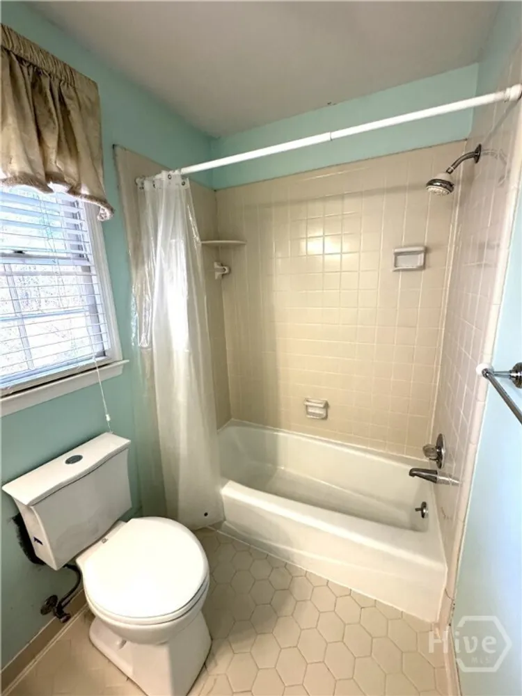 134 Bent Tree Dr, Athens, GA 30606
