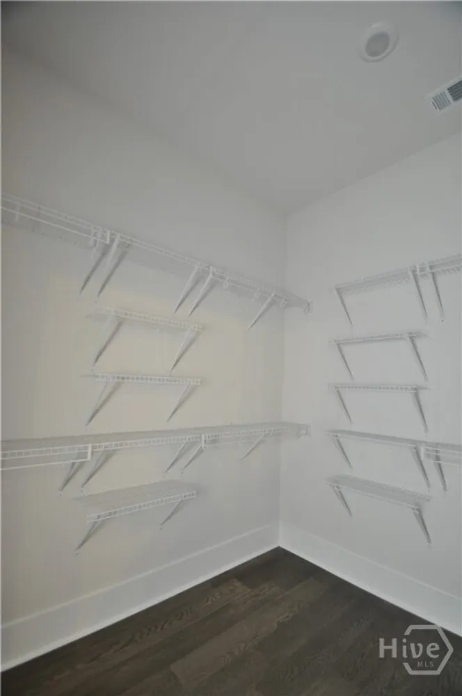 137 Timothy Park Ln, Athens, GA 30606-3963