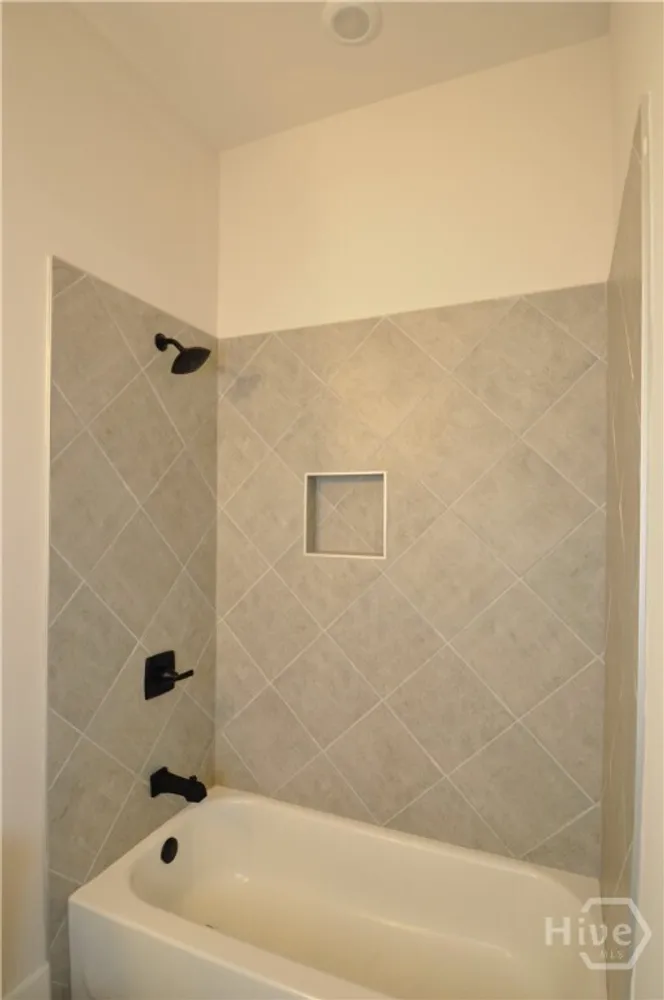 137 Timothy Park Ln, Athens, GA 30606-3963