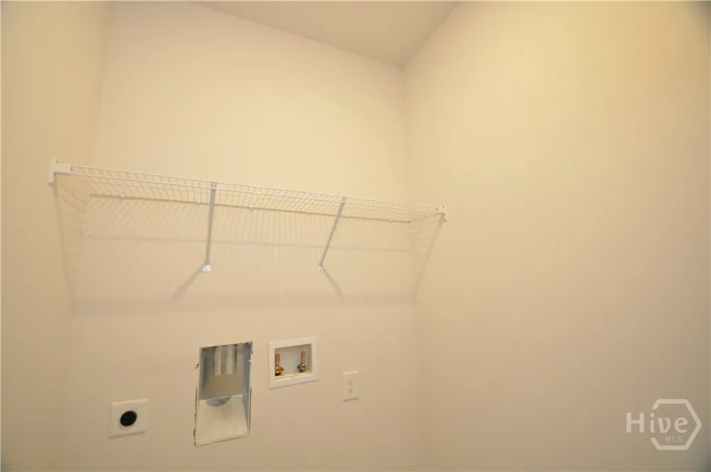 137 Timothy Park Ln, Athens, GA 30606-3963