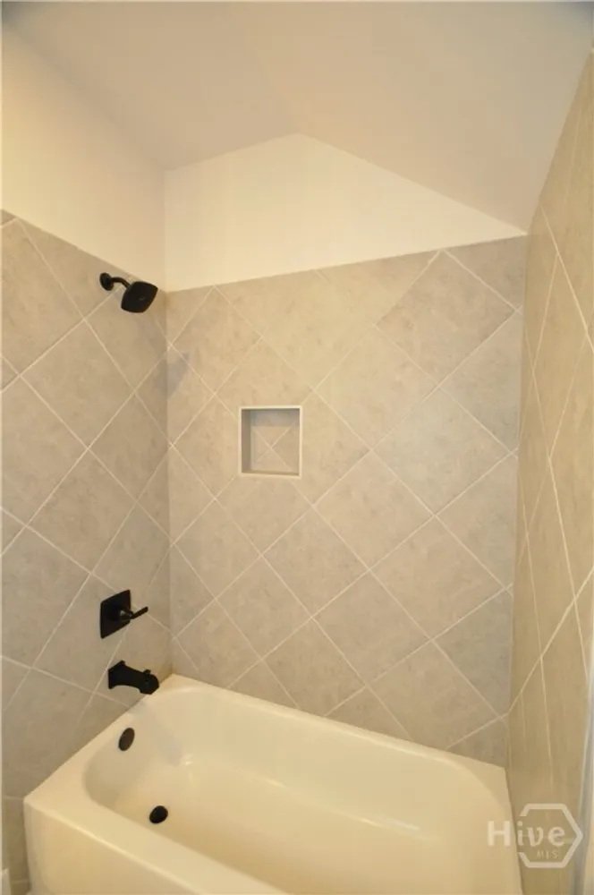 137 Timothy Park Ln, Athens, GA 30606-3963