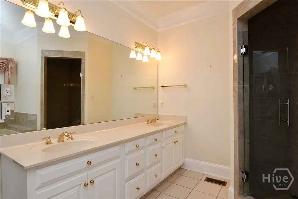 218 Thornhill Dr, Athens, GA 30607