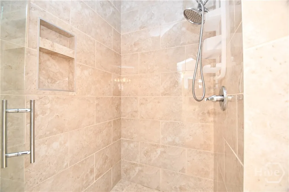 218 Thornhill Dr, Athens, GA 30607