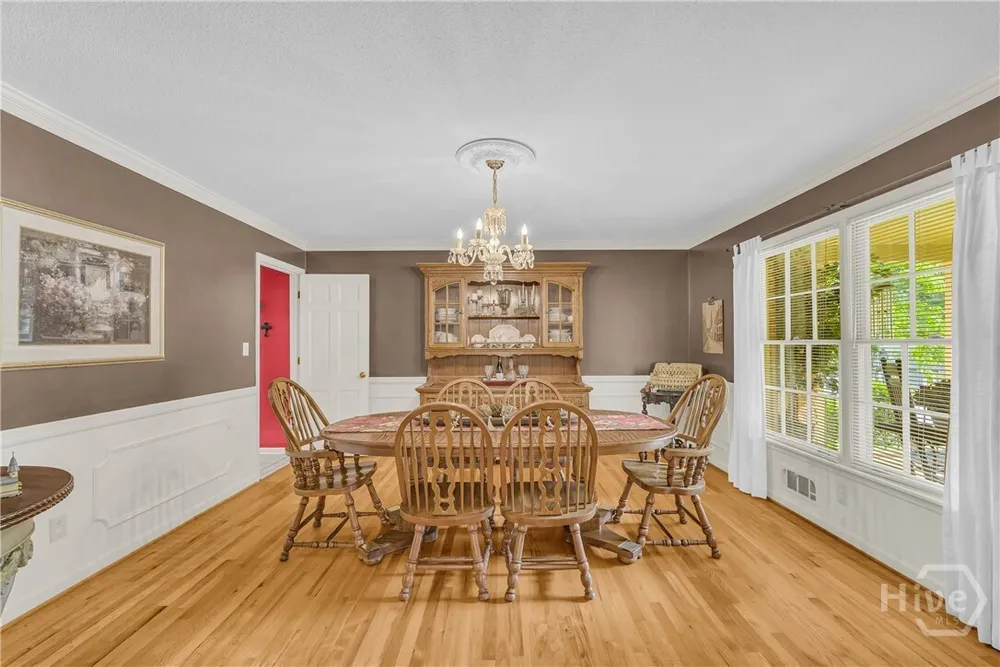 155 Devereux Dr, Athens, GA 30606