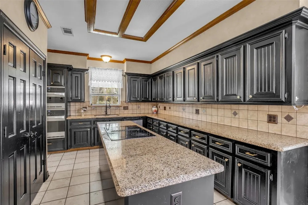 5010 Tarnbrook Dr, Houston, TX 77084