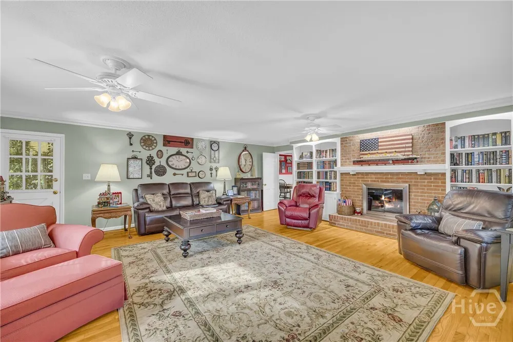 155 Devereux Dr, Athens, GA 30606