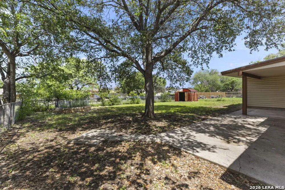 6711 Yellow Rose St, Leon Valley, TX 78238