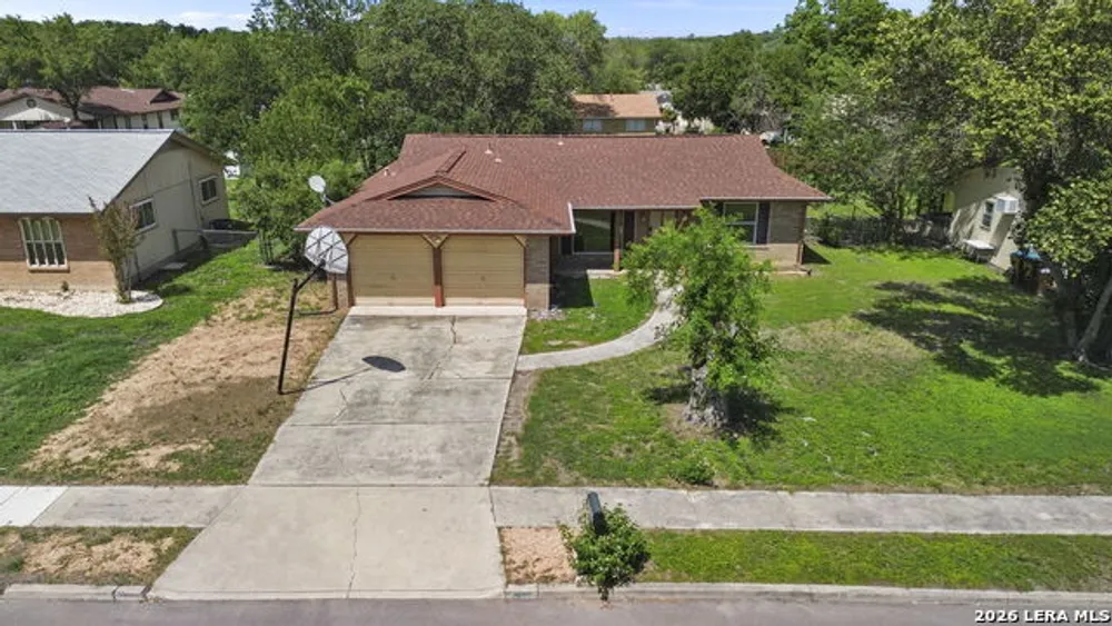 6711 Yellow Rose St, Leon Valley, TX 78238