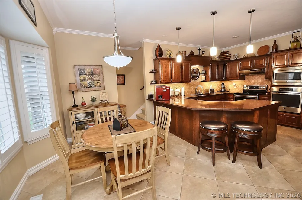 5408 W Orlando Circle, Broken Arrow, OK 74011