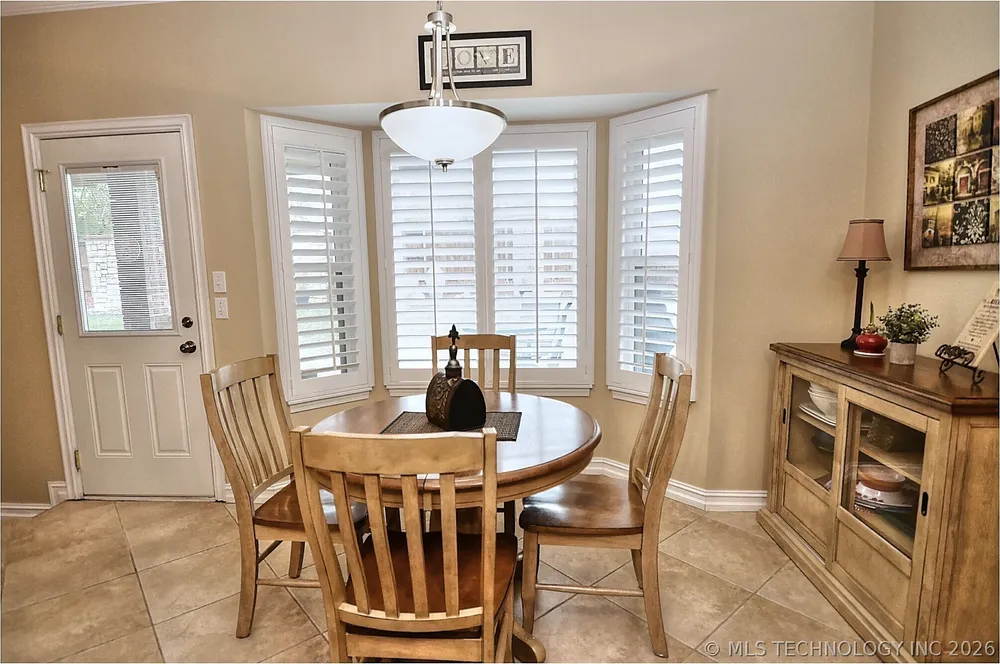 5408 W Orlando Circle, Broken Arrow, OK 74011