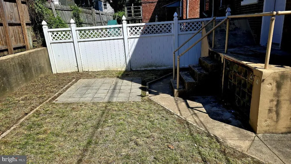 614 Wynnewood Rd, Philadelphia, PA 19151