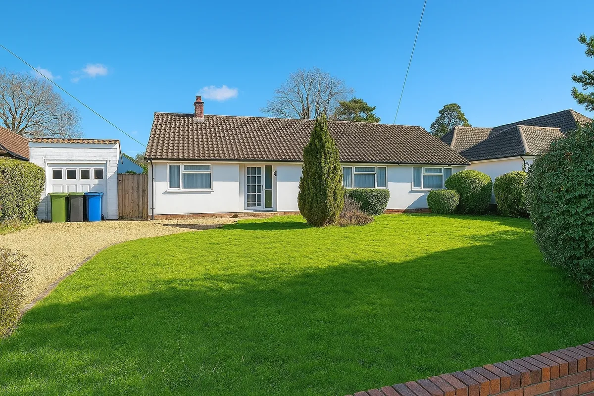 Clarendon Road, Broadstone, Dorset, BH18
