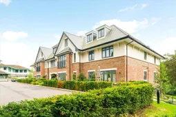 Kings Ridge, Golf Drive, GU15