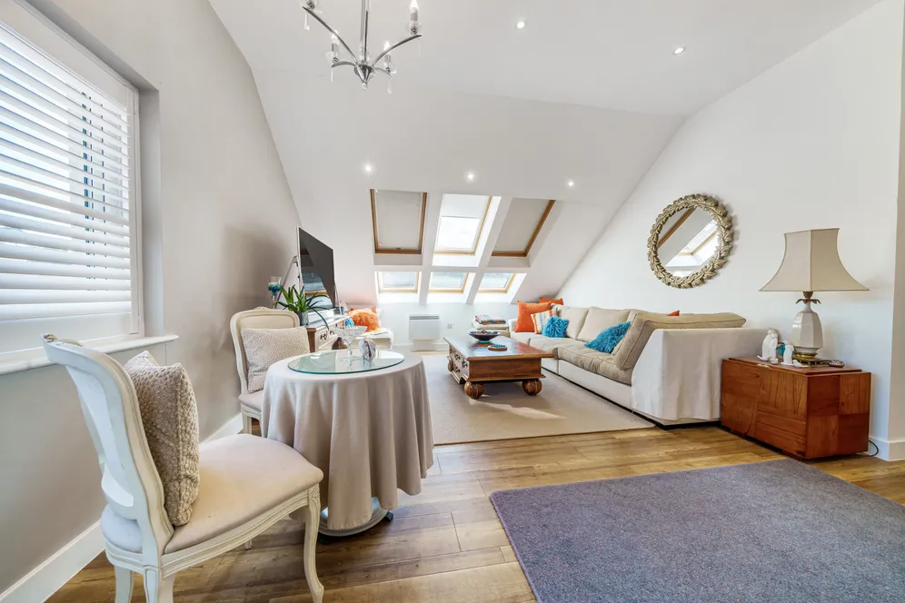 Reigate Road, Dorking, RH4 photo 8