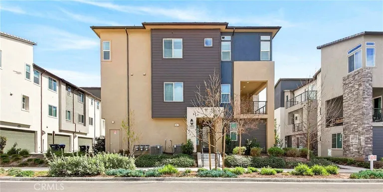 300 Tank, Irvine, CA 92618