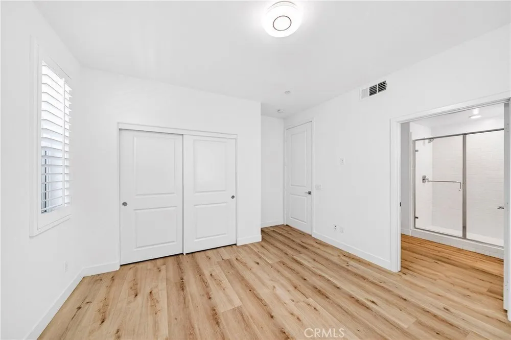 300 Tank, Irvine, CA 92618