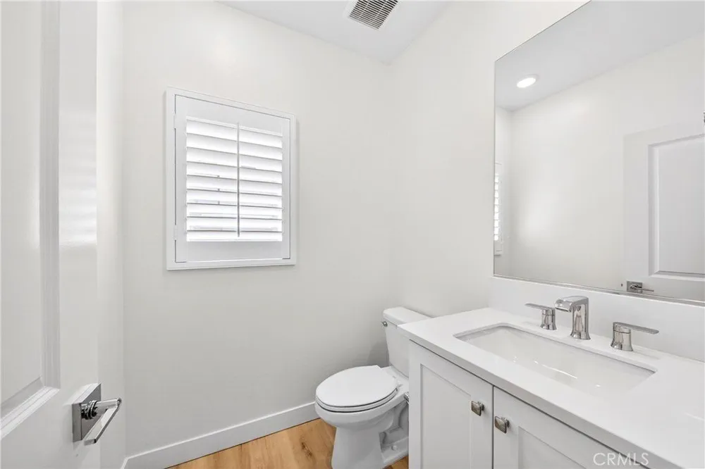 300 Tank, Irvine, CA 92618