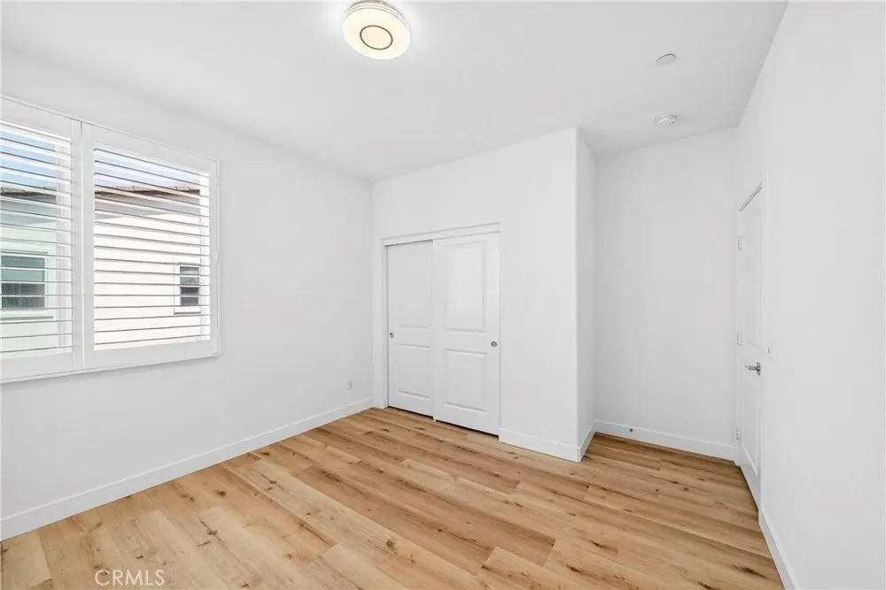 300 Tank, Irvine, CA 92618
