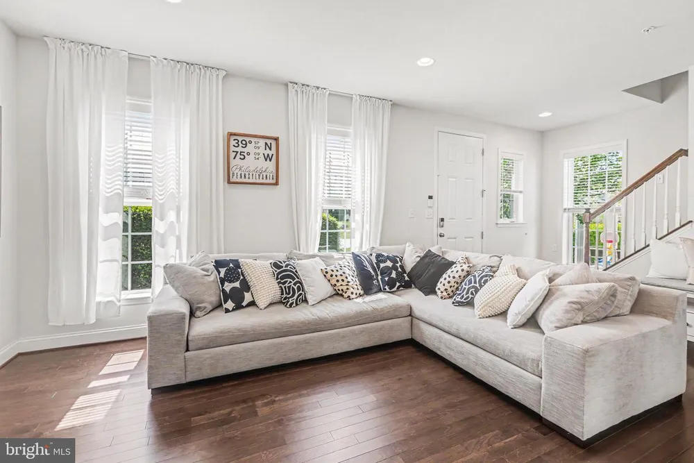 3256 Lark Way, Mechanicsburg, PA 17055