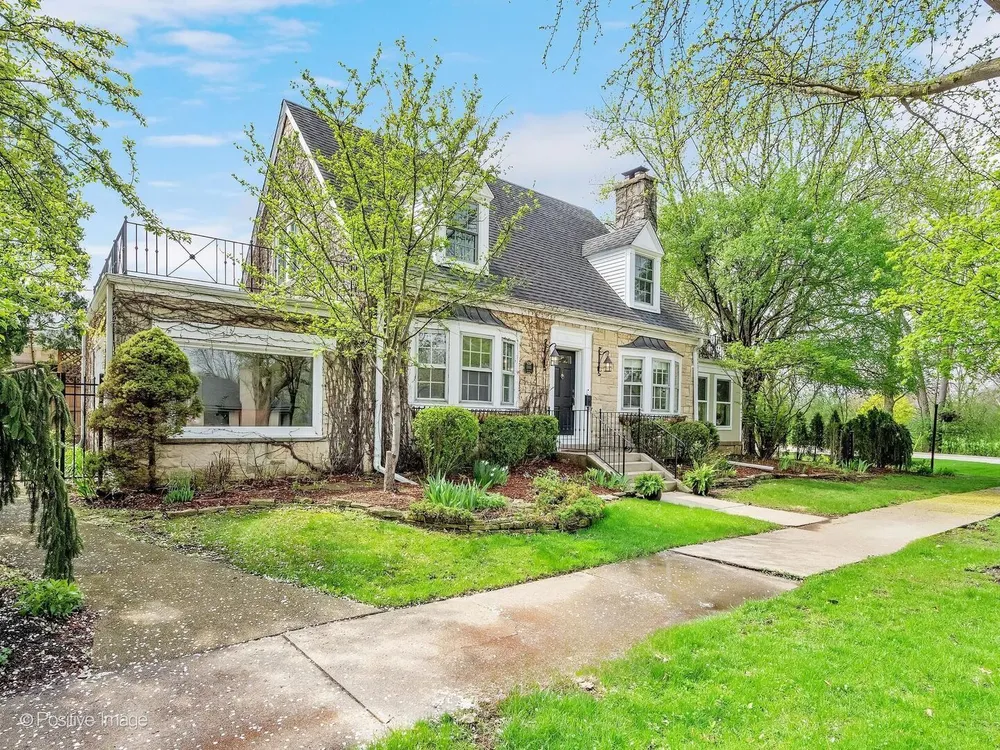 1001 S Brainard Ave, La Grange, IL 60525