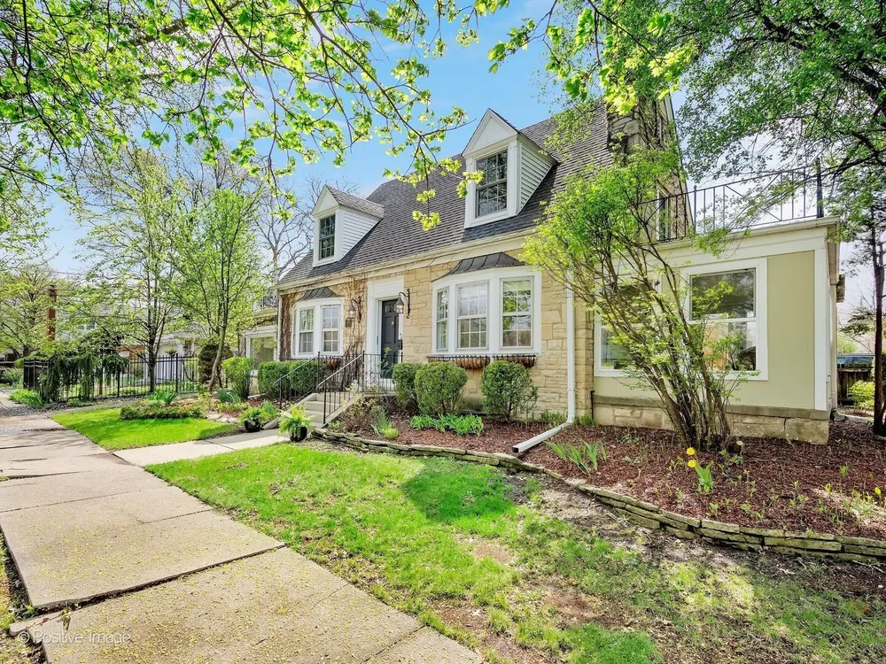 1001 S Brainard Ave, La Grange, IL 60525