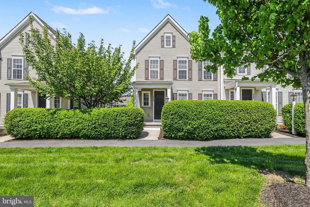 3256 Lark Way, Mechanicsburg, PA 17055