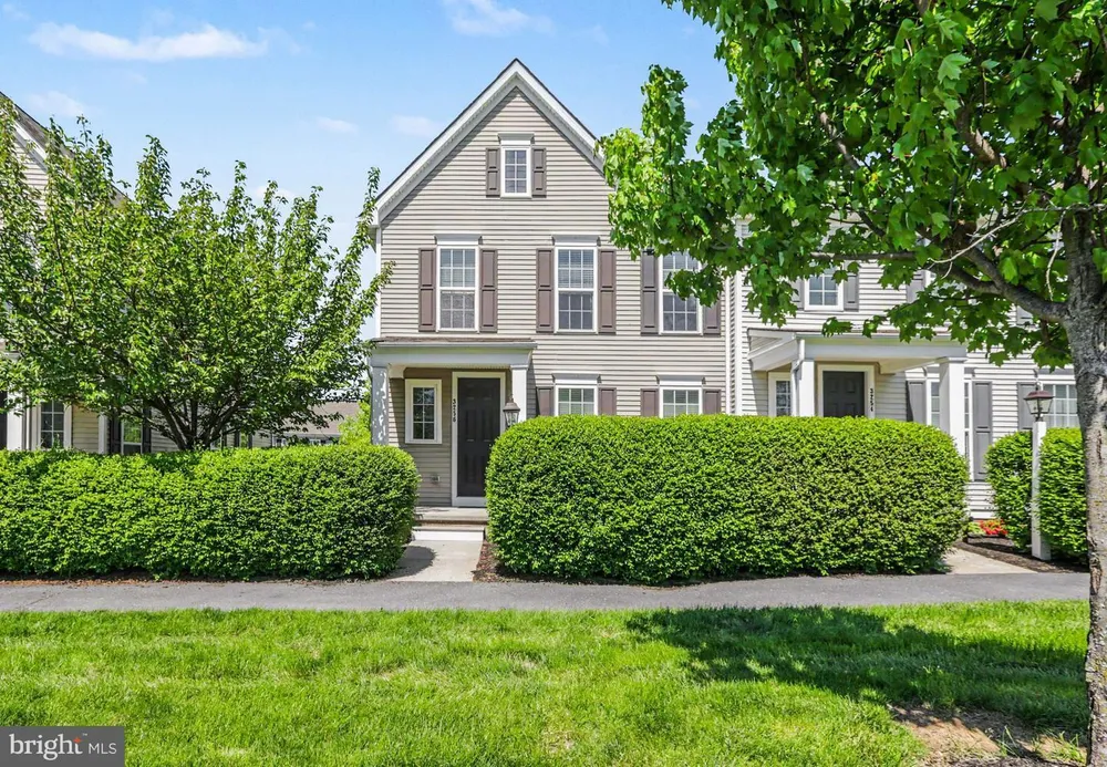 3256 Lark Way, Mechanicsburg, PA 17055