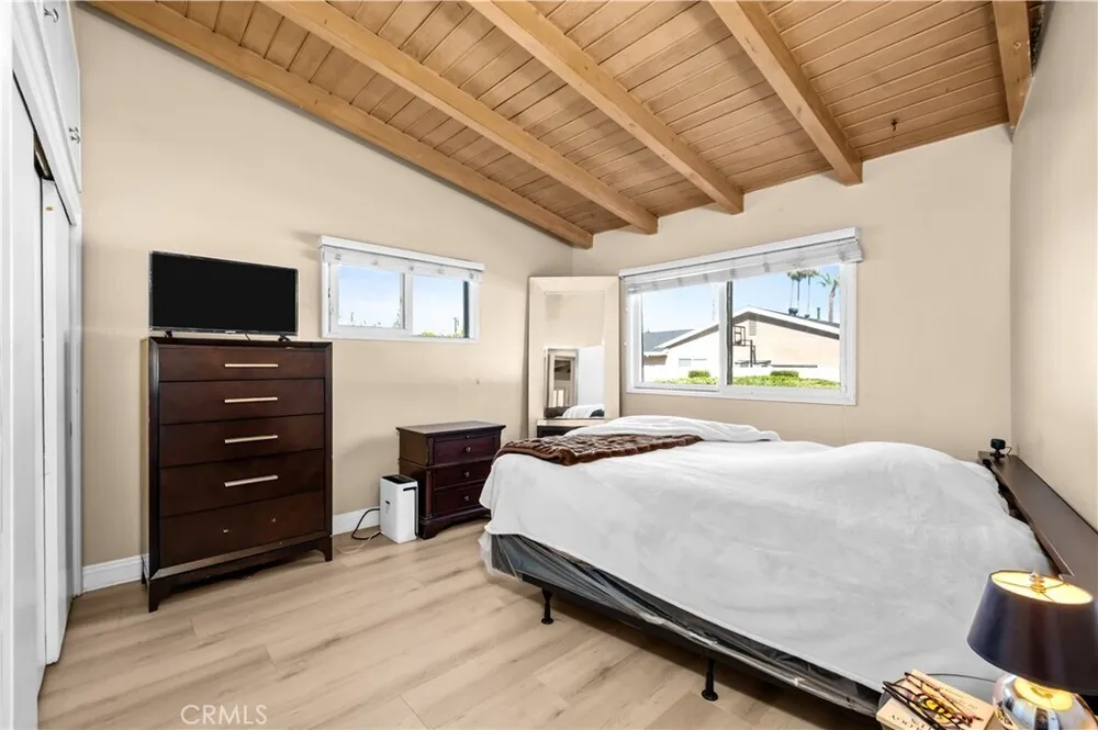 914 N Sacramento St, Orange, CA 92867