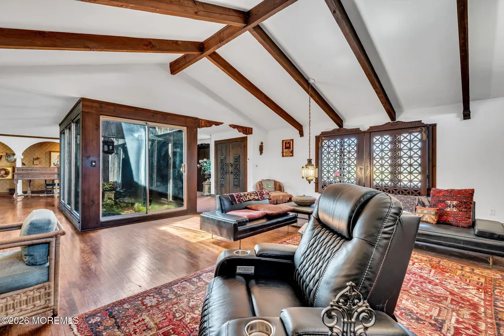 6 Surrey Ln, Ocean, NJ 07712