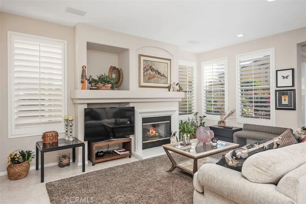 29 Roseville, Irvine, CA 92602