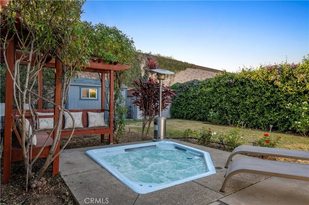 914 N Sacramento St, Orange, CA 92867