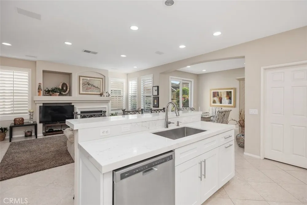 29 Roseville, Irvine, CA 92602
