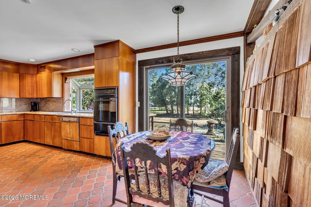 6 Surrey Ln, Ocean, NJ 07712