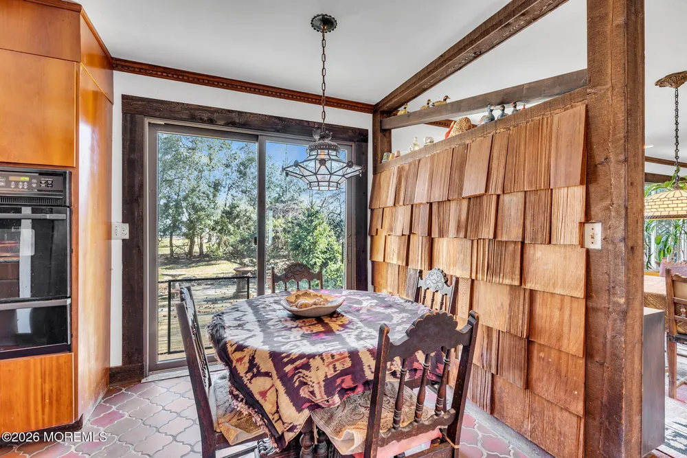 6 Surrey Ln, Ocean, NJ 07712