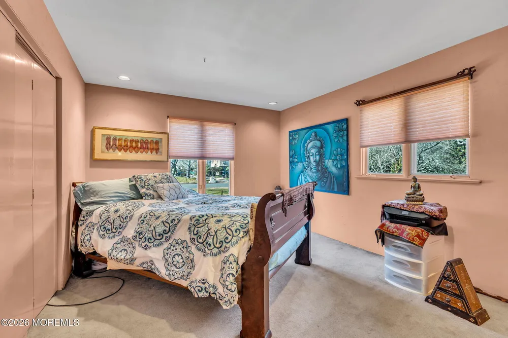 6 Surrey Ln, Ocean, NJ 07712