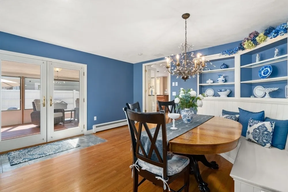 67 Lynnfield St, Lynn, MA 01904
