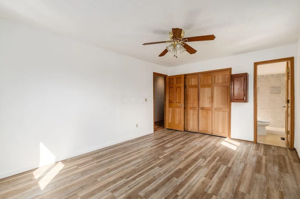 1328 Hilton Dr, Reynoldsburg, OH 43068