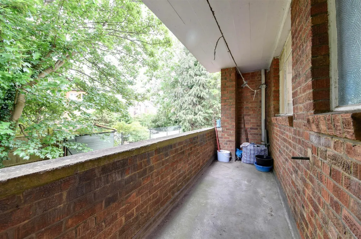 The Woodlands, North Finchley, N12