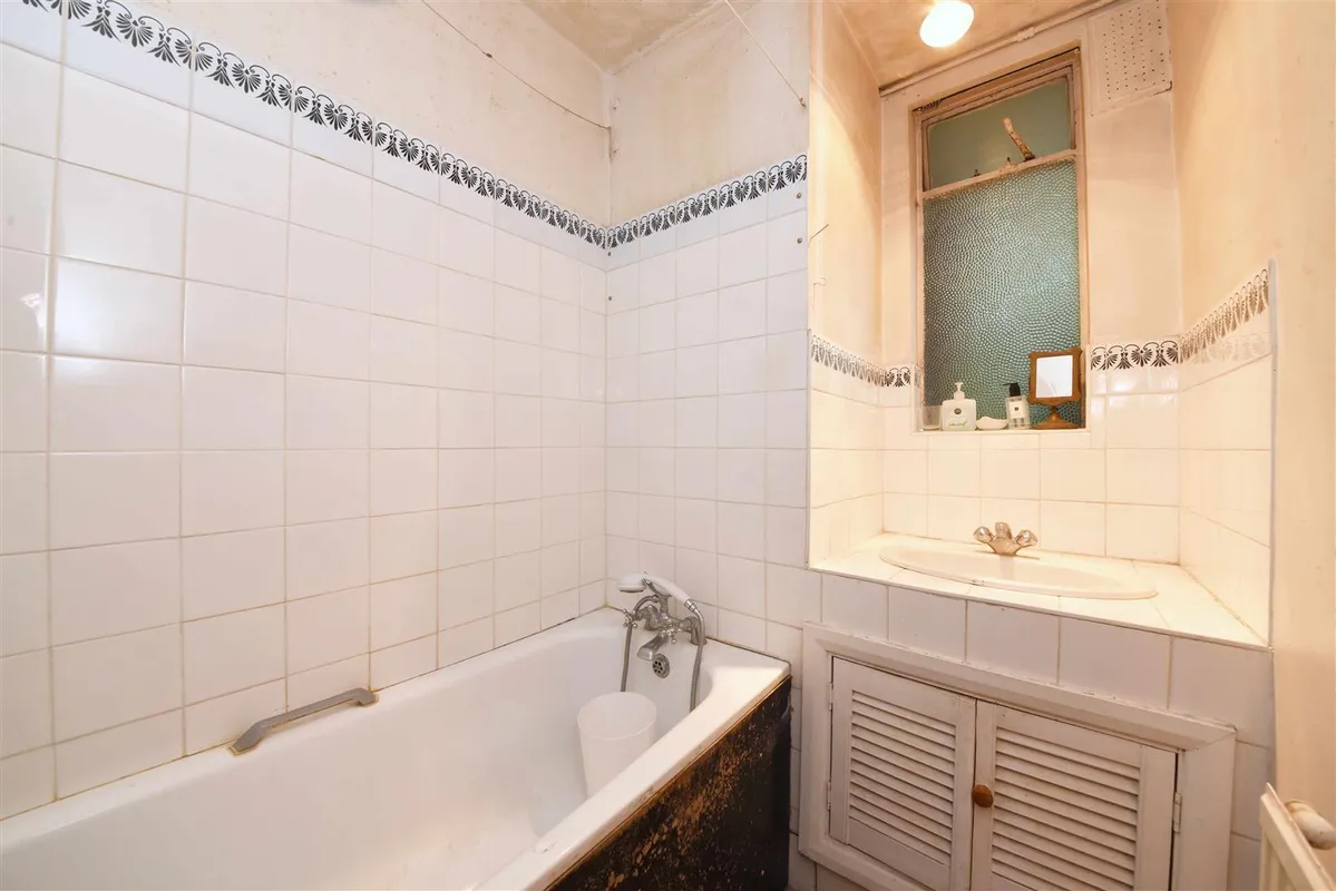 The Woodlands, North Finchley, N12