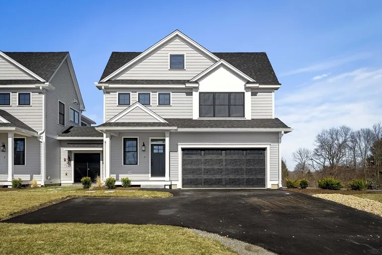 24 Fellows Rd, Ipswich, MA 01938