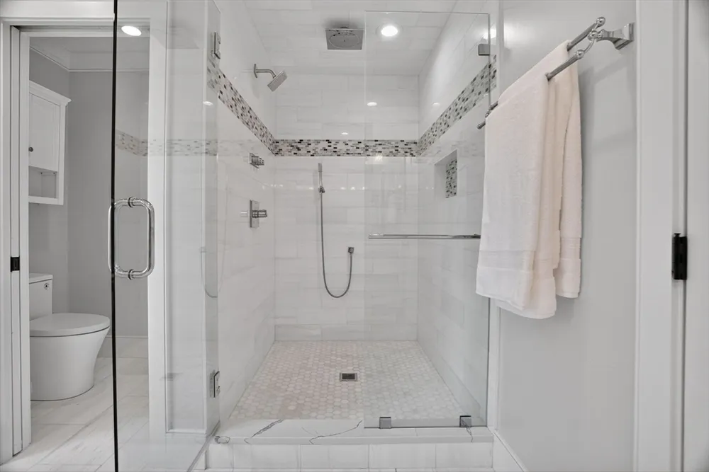 11 Haynes Rd, Newton, MA 02459