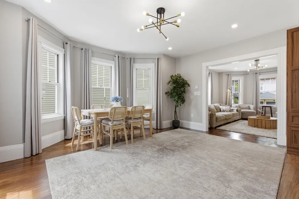 97 Trenton St, Melrose, MA 02176