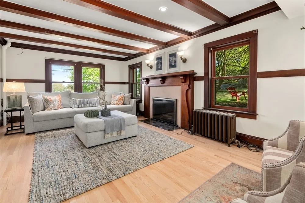 90 Hull St, Newton, MA 02460