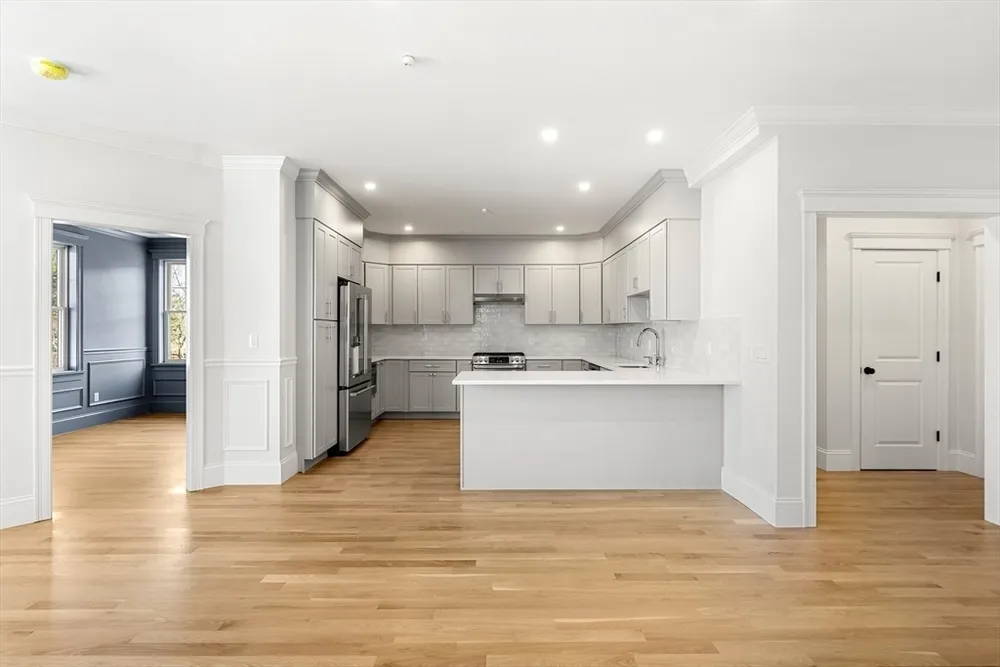 24 Fellows Rd, Ipswich, MA 01938