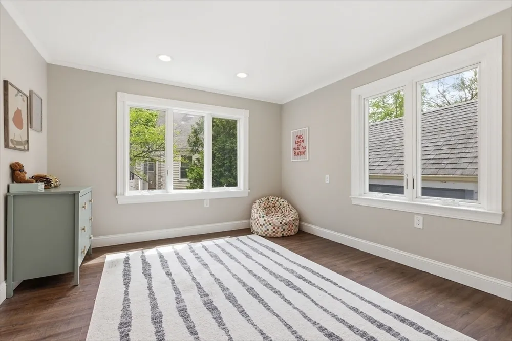 97 Trenton St, Melrose, MA 02176