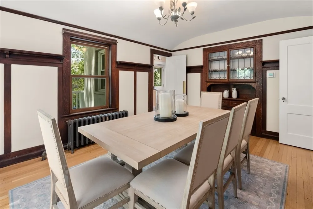 90 Hull St, Newton, MA 02460