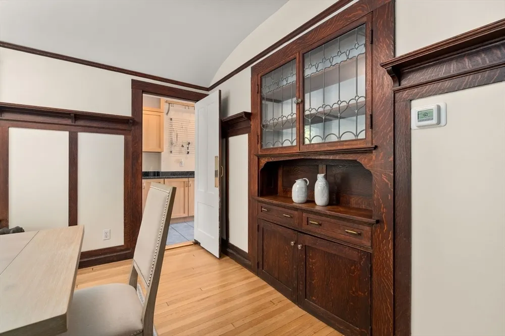 90 Hull St, Newton, MA 02460