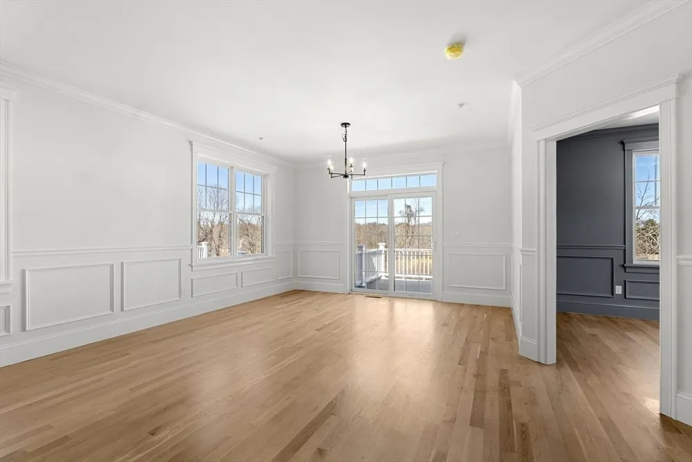 24 Fellows Rd, Ipswich, MA 01938