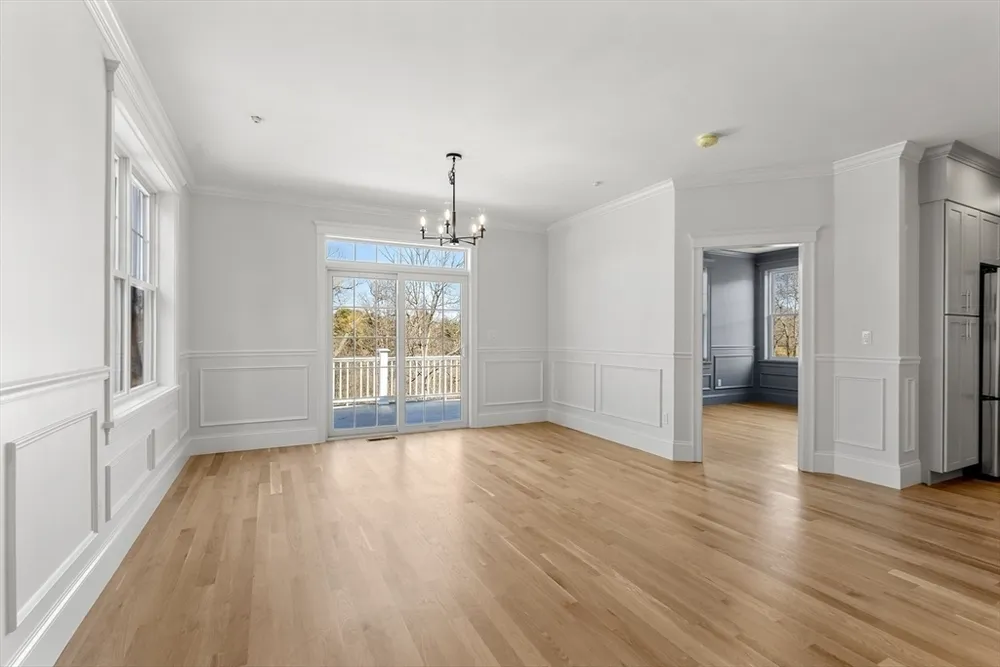 24 Fellows Rd, Ipswich, MA 01938