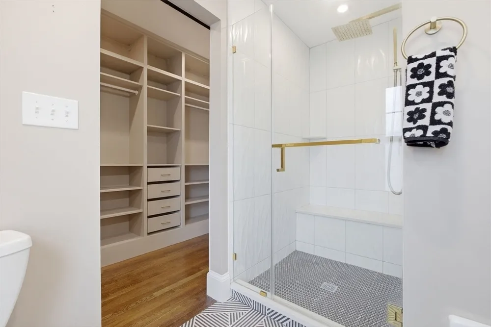97 Trenton St, Melrose, MA 02176